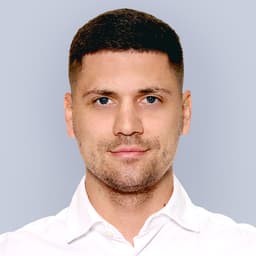 Denis Gebauer, úvěrový specialista